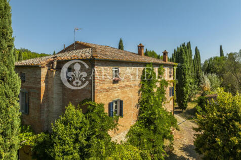 Casale con dépendan