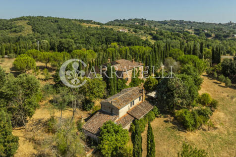 Casale con dépendan