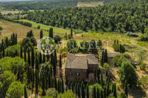 Casale con dépendan
