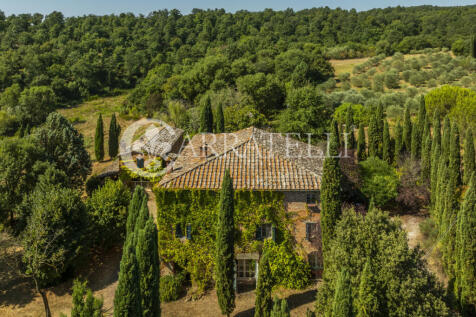 Casale con dépendan