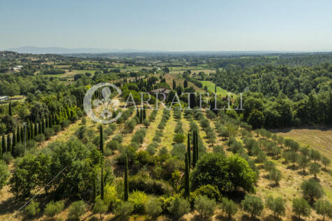 Casale con dépendan