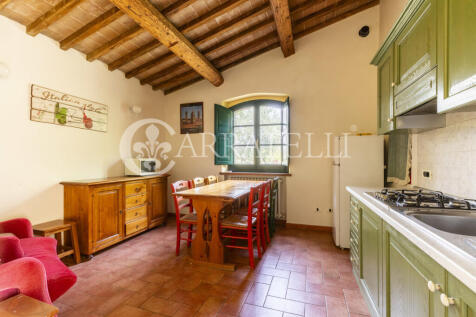 Casale con piscina e