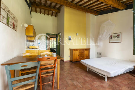 Casale con piscina e