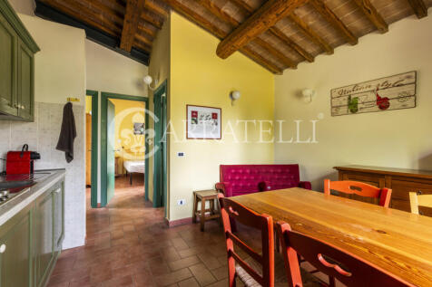 Casale con piscina e