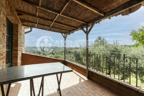 Casale con piscina e