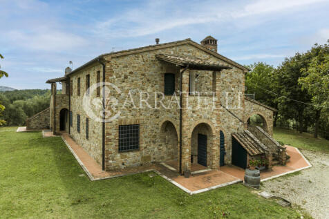 Casale con piscina e