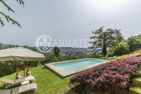 Villa moderna con vi