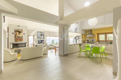 Villa moderna con vi