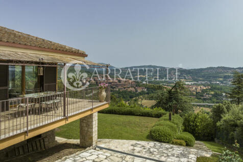 Villa moderna con vi