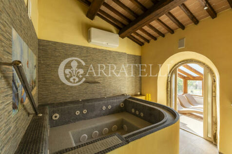 Casale con piscina p