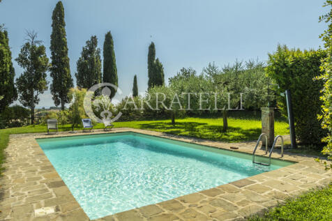 Casale con piscina e