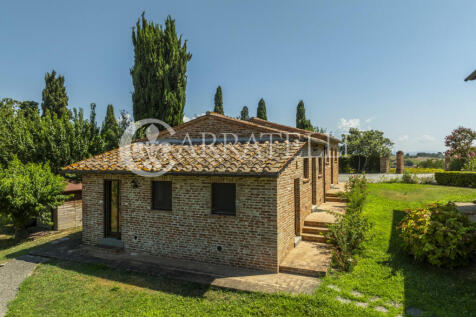 Casale con piscina e