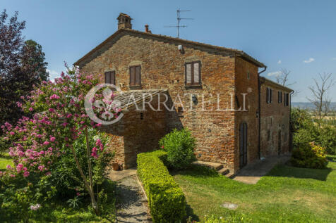 Casale con piscina e