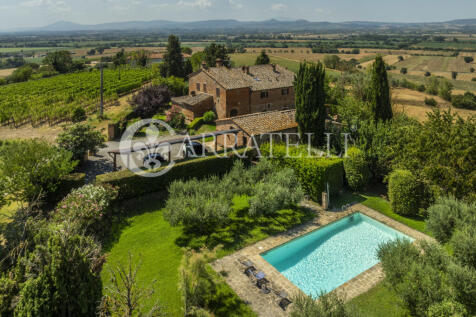 Casale con piscina e