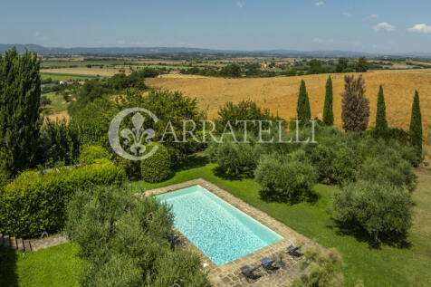 Casale con piscina e