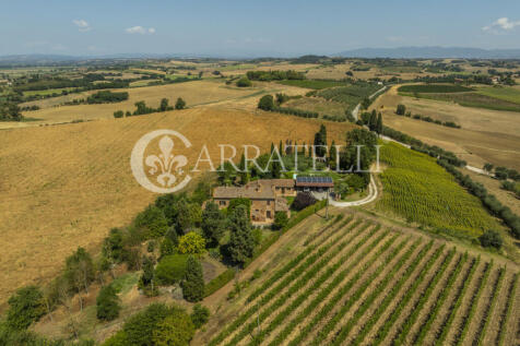 Casale con piscina e