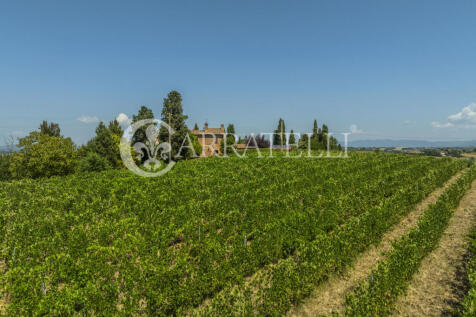 Casale con piscina e