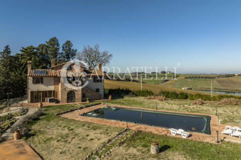Villa con piscina
