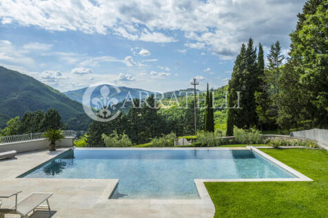 Villa di Lusso sulle
