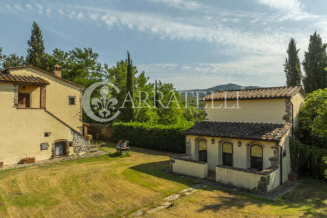 Casale con piscina e