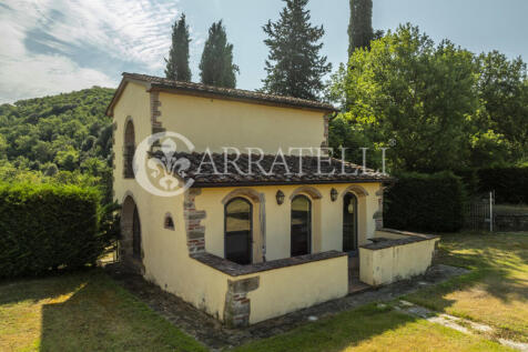 Casale con piscina e