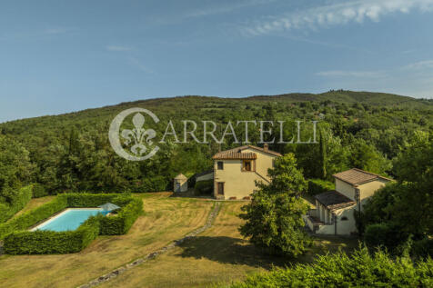 Casale con piscina e