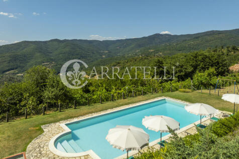 Casale con piscina e