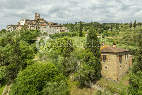 Casale in campagna a