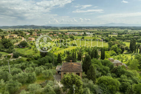 Casale in campagna a