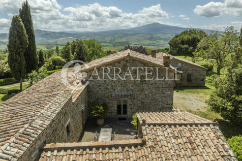 Podere con vista uni