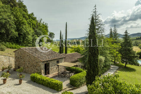 Volterra casale con 