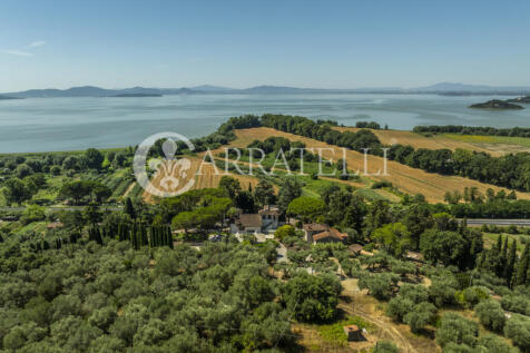 Trasimeno villa con 