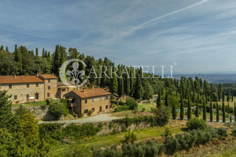 Tenuta con villa sei