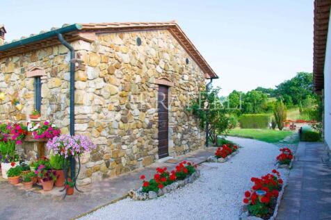 4-Casale in pietra c