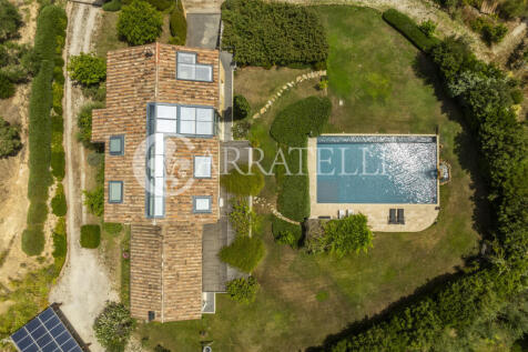 Manciano villa moder