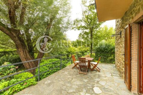 Santa Fiora Villa co