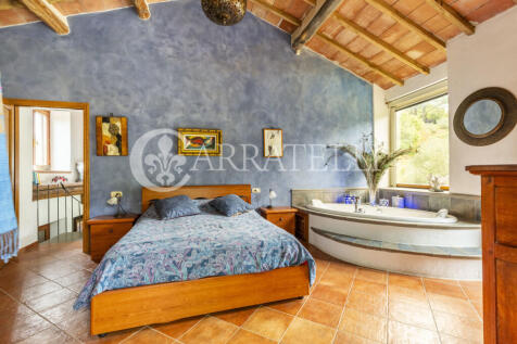 Santa Fiora Villa co