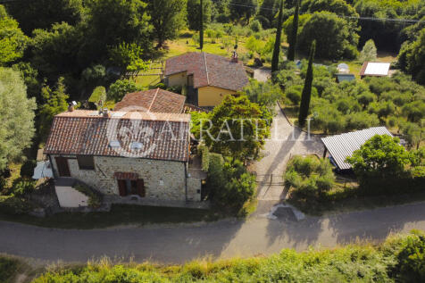 Santa Fiora Villa co