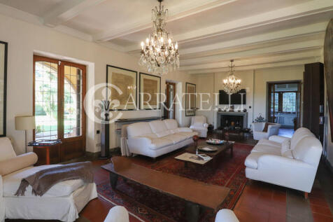 Prestigiosa villa a 