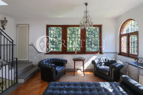 Prestigiosa villa a 