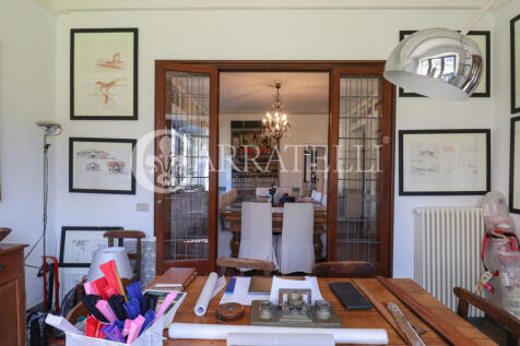 Prestigiosa villa a 