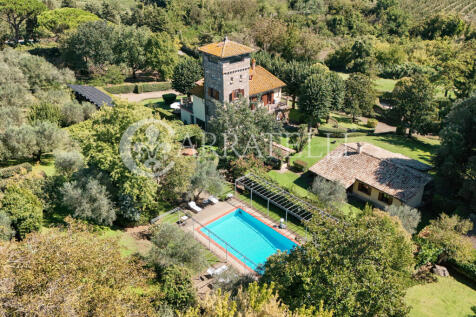 Prestigiosa villa a 