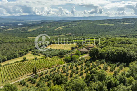 Arezzo casale in pie