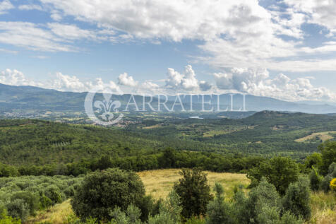 Arezzo casale in pie