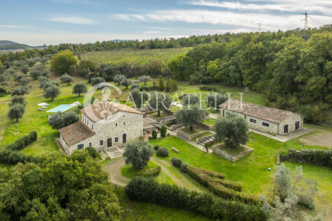 Casale d arte vicino