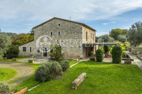 Casale d arte vicino