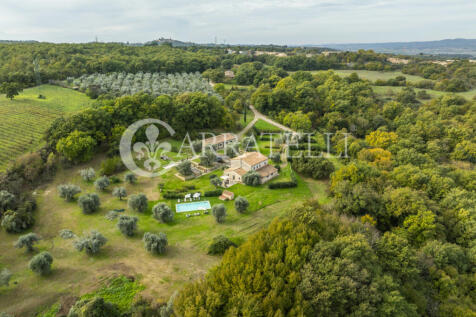 Casale d arte vicino