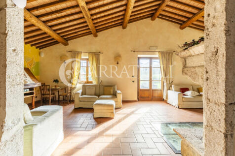 Casale d arte vicino