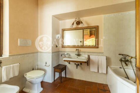 Casale d arte vicino