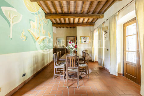 Casale d arte vicino